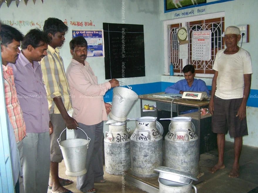 Gaon me rehkar paisa kamane ke real tarike 2026